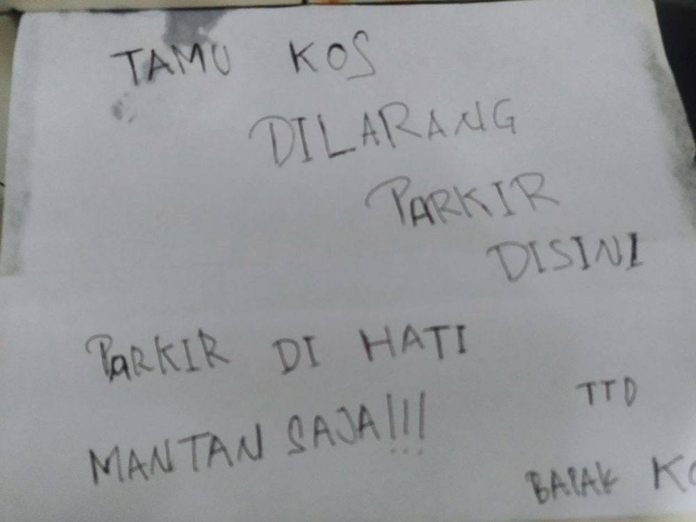 Peringatan untuk tamu kos yang lucu dan bikin tepuk jidat